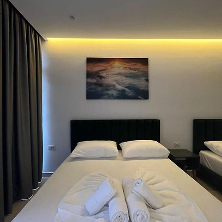 E&L Luxury Apartments Sarandë 外观 照片