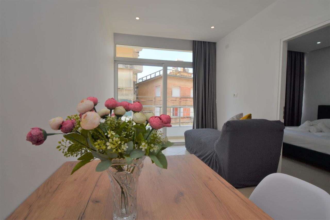 E&L Luxury Apartments Sarandë 外观 照片